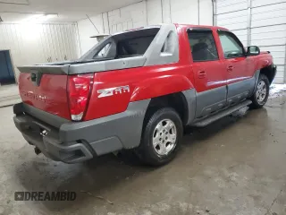 2002 Chevrolet Avalanche with VIN 3GNEC13T82G127464, listed as a Copart auction lot 74118214 with 195,273 mi miles and Salvage Title. Bid and sale history available at carsss.com. Image 3.