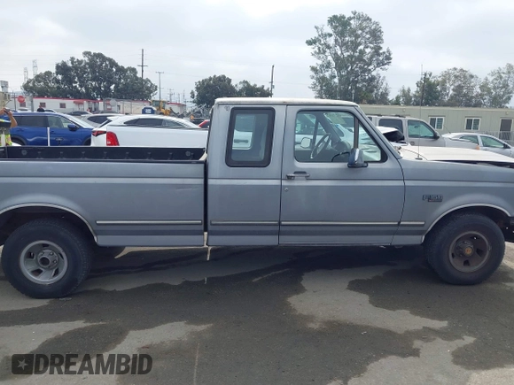 1995 Ford F-150 with VIN 1FTEX15N2SKB76633, listed as a IAAI auction lot 42372554 with 219,161 mi miles and . Bid and sale history available at DreamBid. Image 13.