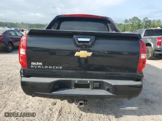 2013 Chevrolet Avalanche LS with VIN 3GNMCEE08DG179296, listed as a Copart auction lot 60820204 with 143,886 mi miles and Salvage Title. Bid and sale history available at carsss.com. Image 6.