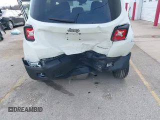 2016 Jeep Renegade Sport with VIN ZACCJAAT3GPE31591, listed as a IAAI auction lot 41847040 with 68,016 mi miles and . Bid and sale history available at carsss.com. Image 6.