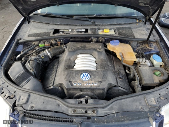 2002 Volkswagen Passat GLX with VIN WVWTH63B82P070975, listed as a Copart auction lot 69512334 with 174,829 mi miles and Salvage Title. Bid and sale history available at carsss.com. Image 13.