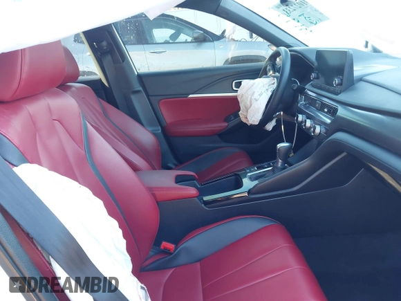 2024 Acura Integra w/A-Spec Package z VIN 19UDE4H37RA022000, wystawiony jako IAAI lot #41027233 z przebiegiem 16 464 mil mil oraz . Historia ofert i sprzedaży dostępna na DreamBid. Obrazek 5.