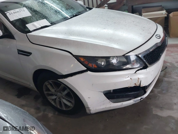 2013 Kia Optima LX with VIN KNAGM4A77D5400536, listed as a IAAI auction lot 41460372 with 84,560 mi miles. Bid and sale history available at carsss.com. Image 6.
