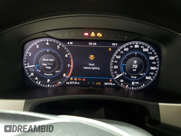 2018 Volkswagen Atlas SEL Premium z VIN 1V2NR2CA6JC577450, wystawiony jako Copart lot #64202745 z przebiegiem 50 195 mil mil oraz Szkoda całkowita • Salvage title. Historia ofert i sprzedaży dostępna na DreamBid. Obrazek 9.