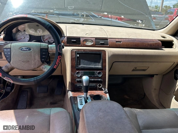 2005 Ford Five Hundred SEL with VIN 1FAFP24185G146669, listed as a Copart auction lot 51990845 with 999,999 mi miles and Clean Title. Bid and sale history available at carsss.com. Image 9.