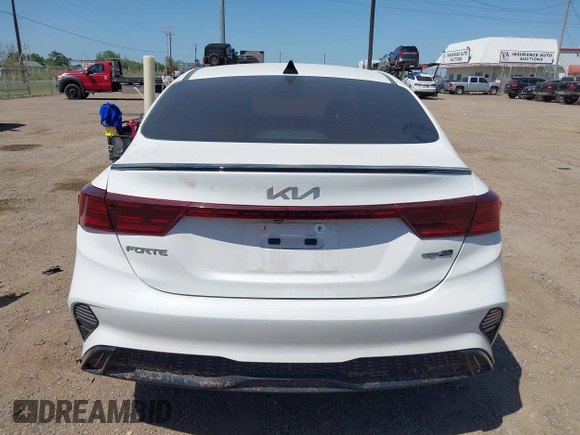 2023 Kia Forte GT-Line z VIN 3KPF54ADXPE665963, wystawiony jako IAAI lot #42014832 z przebiegiem 42 050 mil mil oraz . Historia ofert i sprzedaży dostępna na DreamBid. Obrazek 17.