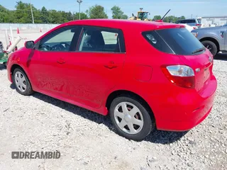 2009 Toyota Matrix z VIN 2T1KU40E29C053317, wystawiony jako IAAI lot #42397682 z przebiegiem 187 740 mil mil oraz . Historia ofert i sprzedaży dostępna na DreamBid. Obrazek 3.