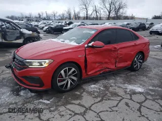 2020 Volkswagen Jetta GLI S z VIN 3VW6T7BU6LM053214, wystawiony jako Copart lot #82872044 z przebiegiem 82 445 mil mil oraz Szkoda całkowita • Salvage title. Historia ofert i sprzedaży dostępna na DreamBid. Obrazek 1.