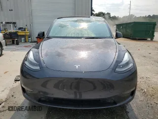 2024 Tesla Model Y Long Range with VIN 7SAYGDEE0RA255613, listed as a Copart auction lot 58993085 with 39,336 mi miles and Salvage title. Bid and sale history available at DreamBid. Image 5.