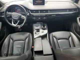 2017 Audi Q7 Premium Plus with VIN WA1LAAF73HD018687, listed as a Copart auction lot 62917895 with 110,067 mi miles and Clean title. Bid and sale history available at DreamBid. Image 8.