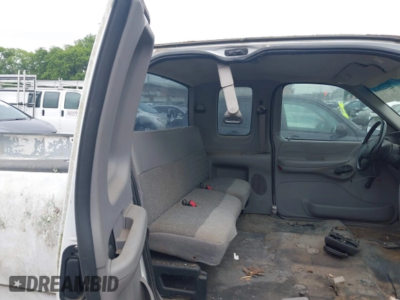 1998 Ford F-150 with VIN 1FTZX1763WKC13105, listed as a IAAI auction lot 42546968 with 181,258 mi miles and . Bid and sale history available at DreamBid. Image 8.