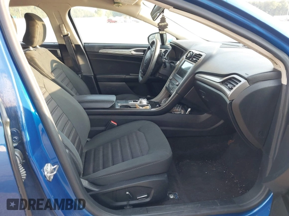 2018 Ford Fusion SE with VIN 3FA6P0HD7JR284151, listed as a IAAI auction lot 40269413 with 105,222 mi miles. Bid and sale history available at carsss.com. Image 5.