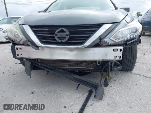 2016 Nissan Altima SR with VIN 1N4AL3APXGC129614, listed as a IAAI auction lot 41914117 with 98,595 mi miles and . Bid and sale history available at carsss.com. Image 6.
