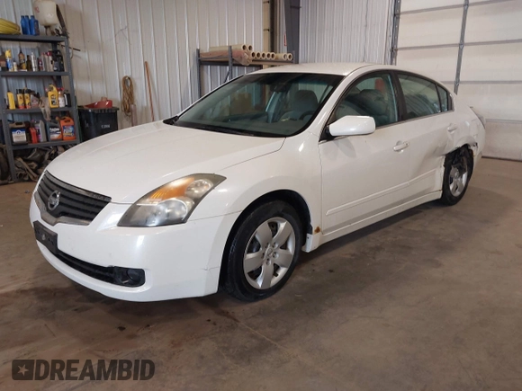 2007 Nissan Altima S with VIN 1N4AL21E07C207441, listed as a IAAI auction lot 42027562 with 170,444 mi miles and . Bid and sale history available at DreamBid. Image 2.