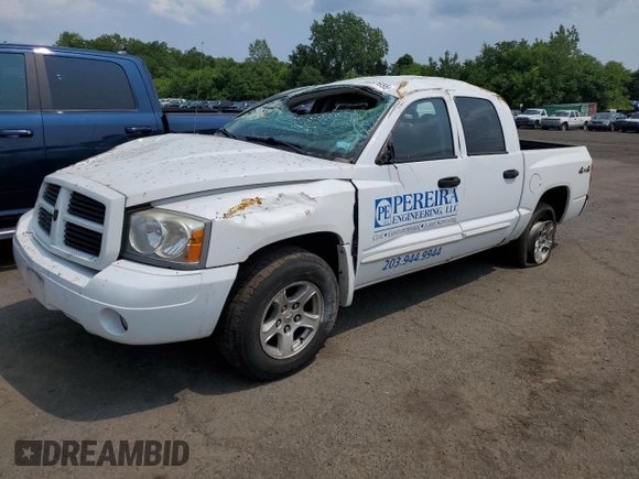 2006 Dodge Dakota SLT z VIN 1D7HW48N76S671886, wystawiony jako Copart lot #59487655 z przebiegiem Nie podano mil oraz Szkoda całkowita • Salvage title. Historia ofert i sprzedaży dostępna na DreamBid. Obrazek 1.