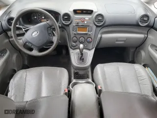 2009 Kia Rondo LX Base with VIN KNAFG528897240940, listed as a Copart auction lot 81859574 with 171,703 mi miles and Clean Title. Bid and sale history available at carsss.com. Image 8.
