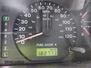 1999 Isuzu Trooper S with VIN JACDJ58X5X7902821, listed as a IAAI auction lot 40762329 with 182,773 mi miles and . Bid and sale history available at DreamBid. Image 7.