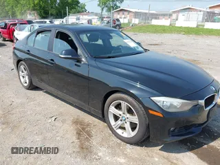 2015 BMW 3 Series 328i z VIN WBA3A5G50FNS91391, wystawiony jako IAAI lot #42095644 z przebiegiem 184 702 mil mil oraz . Historia ofert i sprzedaży dostępna na DreamBid. Obrazek 1.