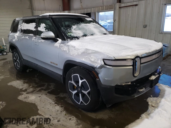 2024 Rivian R1S Adventure with VIN 7PDSGABA7RN036843, listed as a Copart auction lot 88799175 with Not Provided miles and Salvage Title. Bid and sale history available at carsss.com. Image 4.