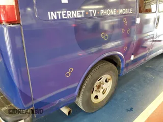 2008 Chevrolet Express Cargo z VIN 1GCFG15X081227437, wystawiony jako IAAI lot #42521022 z przebiegiem 81 379 mil mil oraz . Historia ofert i sprzedaży dostępna na DreamBid. Obrazek 4.