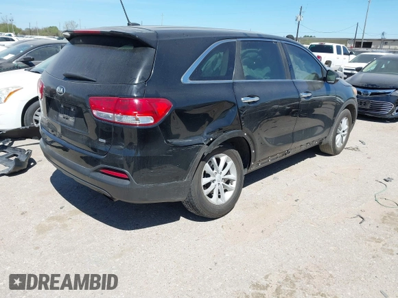 2018 Kia Sorento LX with VIN 5XYPG4A39JG339619, listed as a IAAI auction lot 41809182 with 126,954 mi miles. Bid and sale history available at carsss.com. Image 4.
