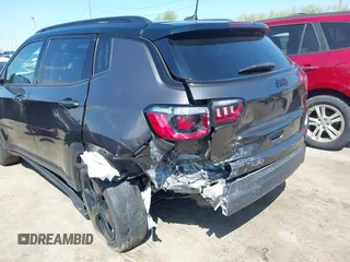 2021 Jeep Compass Latitude z VIN 3C4NJDBB4MT555101, wystawiony jako IAAI lot #42086222 z przebiegiem 45 785 mil mil oraz . Historia ofert i sprzedaży dostępna na DreamBid. Obrazek 6.