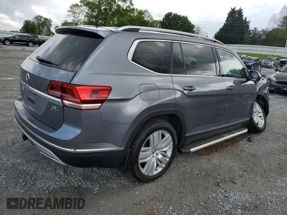 2018 Volkswagen Atlas SEL Premium z VIN 1V2NR2CA0JC537445, wystawiony jako Copart lot #52964215 z przebiegiem 167 988 mil mil oraz Szkoda całkowita • Salvage title. Historia ofert i sprzedaży dostępna na DreamBid. Obrazek 3.