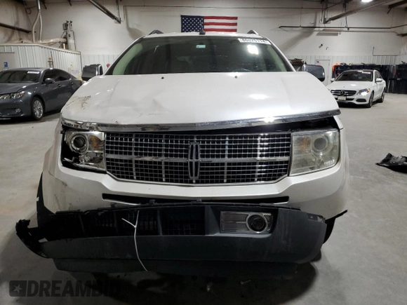 2009 Lincoln MKX with VIN 2LMDU68C99BJ01217, listed as a Copart auction lot 86025114 with Not Provided miles and Salvage Title. Bid and sale history available at DreamBid. Image 5.