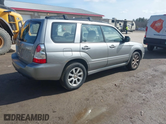2007 Subaru Forester X w/Premium Pkg with VIN JF1SG65607H727290, listed as a IAAI auction lot 41795154 with 261,798 mi miles. Bid and sale history available at carsss.com. Image 4.