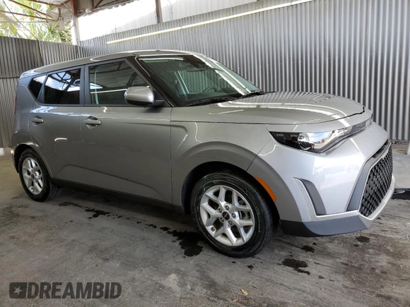 2025 Kia Soul LX with VIN KNDJ23AU0S7931948, listed as a Copart auction lot 54365495 with 8,046 mi miles and Clean Title. Bid and sale history available at DreamBid. Image 4.