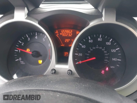 2014 Nissan Juke S with VIN JN8AF5MVXET358075, listed as a IAAI auction lot 41555484 with 122,862 mi miles. Bid and sale history available at carsss.com. Image 7.