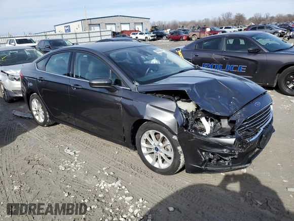 2020 Ford Fusion SE with VIN 3FA6P0H70LR241042, listed as a Copart auction lot 43900525 with 113,974 mi miles and Clean Title. Bid and sale history available at carsss.com. Image 4.