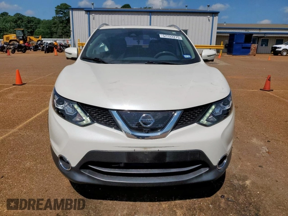 2017 Nissan Rogue SL z VIN JN1BJ1CP4HW003046, wystawiony jako Copart lot #57722275 z przebiegiem 25 556 mil mil oraz Szkoda całkowita • Salvage title. Historia ofert i sprzedaży dostępna na DreamBid. Obrazek 5.