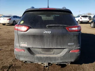 2014 Jeep Cherokee Latitude with VIN 1C4PJMCS4EW203011, listed as a Copart auction lot 46990805 with 83,046 mi miles and Salvage Title. Bid and sale history available at carsss.com. Image 6.