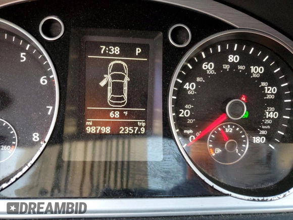 2015 Volkswagen CC R-Line with VIN WVWBP7AN0FE804012, listed as a Copart auction lot 70457953 with 98,798 mi miles. Bid and sale history available at carsss.com. Image 9.