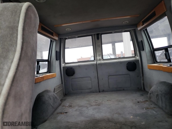 2002 Chevrolet Astro Cargo Van YF7 Upfitter with VIN 1GBDM19X52B111599, listed as a Copart auction lot 43682335 with 107,393 mi miles and Salvage Title. Bid and sale history available at carsss.com. Image 10.