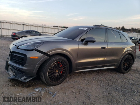 2023 Porsche Cayenne GTS z VIN WP1AG2AY9PDA18420, wystawiony jako Copart lot #81271624 z przebiegiem 19 002 mil mil oraz Szkoda całkowita • Salvage title. Historia ofert i sprzedaży dostępna na DreamBid. Obrazek 1.
