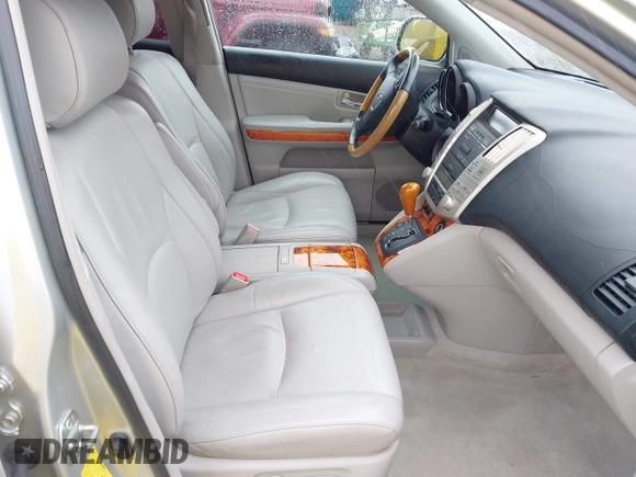 2006 Lexus RX 330 with VIN 2T2HA31U66C109382, listed as a IAAI auction lot 41922828 with 129,980 mi miles. Bid and sale history available at carsss.com. Image 5.
