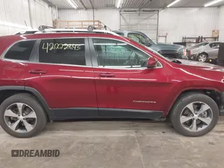 2019 Jeep Cherokee Limited с VIN 1C4PJMDX1KD126213, выставлен на аукционе IAAI как лот 42002843 с пробегом 37 899 миль миль и . История ставок и продаж доступна на DreamBid. Изображение 14.