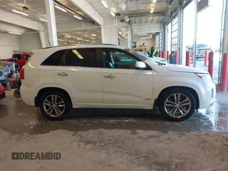 2014 Kia Sorento SX Limited with VIN 5XYKWDA72EG438837, listed as a IAAI auction lot 41413408 with 180,904 mi miles. Bid and sale history available at carsss.com. Image 13.