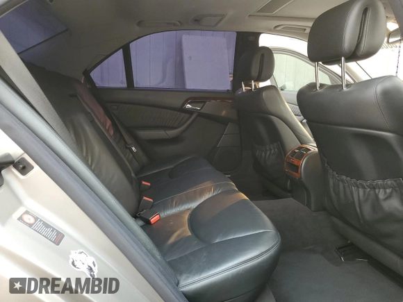 2006 Mercedes-Benz S 500 z VIN WDBNG75JX6A481081, wystawiony jako Copart lot #88057695 z przebiegiem 87 876 mil mil oraz Tytuł czysty. Historia ofert i sprzedaży dostępna na DreamBid. Obrazek 10.