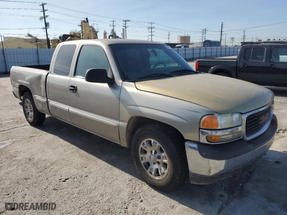 2002 GMC Sierra 1500 SLE with VIN 2GTEC19V221182809, listed as a Copart auction lot 45427465 with 224,191 mi miles and Salvage Title. Bid and sale history available at carsss.com. Image 4.