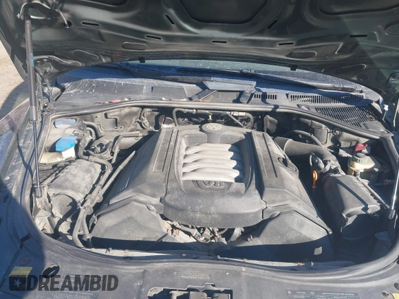 2005 Volkswagen Touareg 4.2L V8 with VIN WVGZM77L25D079655, listed as a IAAI auction lot 42033696 with 187,389 mi miles and . Bid and sale history available at DreamBid. Image 10.