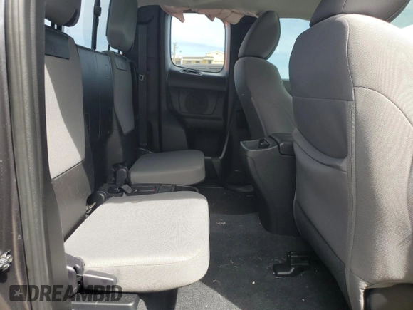 2021 Toyota Tacoma SR z VIN 3TYRX5GN0MT006678, wystawiony jako Copart lot #88664385 z przebiegiem 7 115 mil mil oraz Nie do naprawy • Non repairable. Historia ofert i sprzedaży dostępna na DreamBid. Obrazek 10.