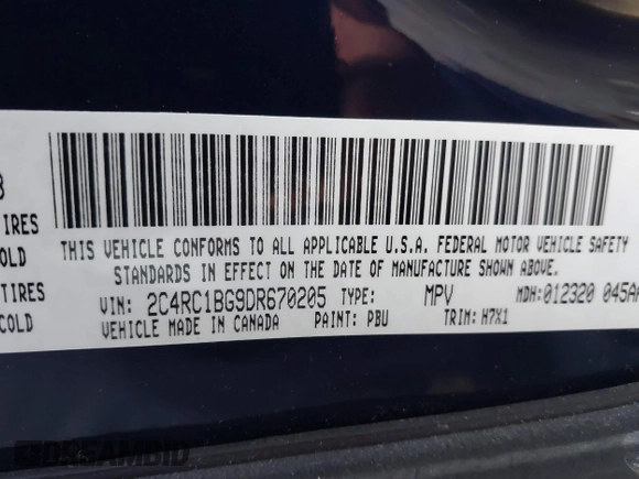 2013 Chrysler Town & Country Touring with VIN 2C4RC1BG9DR670205, listed as a IAAI auction lot 41683764 with 173,145 mi miles. Bid and sale history available at carsss.com. Image 9.