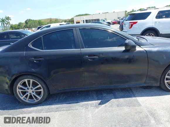 2008 Lexus IS 350 с VIN JTHBE262085018705, выставлен на аукционе IAAI как лот 42237733 с пробегом Не указан миль и . История ставок и продаж доступна на DreamBid. Изображение 13.