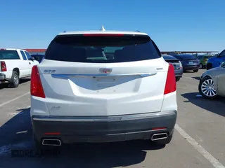 2017 Cadillac XT5 Luxury AWD z VIN 1GYKNDRS8HZ120863, wystawiony jako IAAI lot #42101279 z przebiegiem 100 535 mil mil oraz . Historia ofert i sprzedaży dostępna na DreamBid. Obrazek 17.