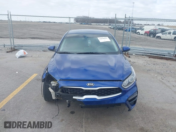 2019 Kia Forte LXS with VIN 3KPF24AD8KE007205, listed as a IAAI auction lot 41848642 with 88,121 mi miles. Bid and sale history available at carsss.com. Image 6.