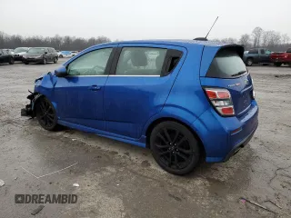 2018 Chevrolet Sonic LT z VIN 1G1JD6SB7J4102103, wystawiony jako Copart lot #85656674 z przebiegiem 29 877 mil mil oraz Szkoda całkowita • Salvage title. Historia ofert i sprzedaży dostępna na DreamBid. Obrazek 2.