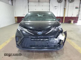 2021 Toyota Sienna XSE with VIN 5TDDRKEC5MS029633, listed as a Copart auction lot 54865605 with 320,217 mi miles and Salvage title. Bid and sale history available at DreamBid. Image 5.
